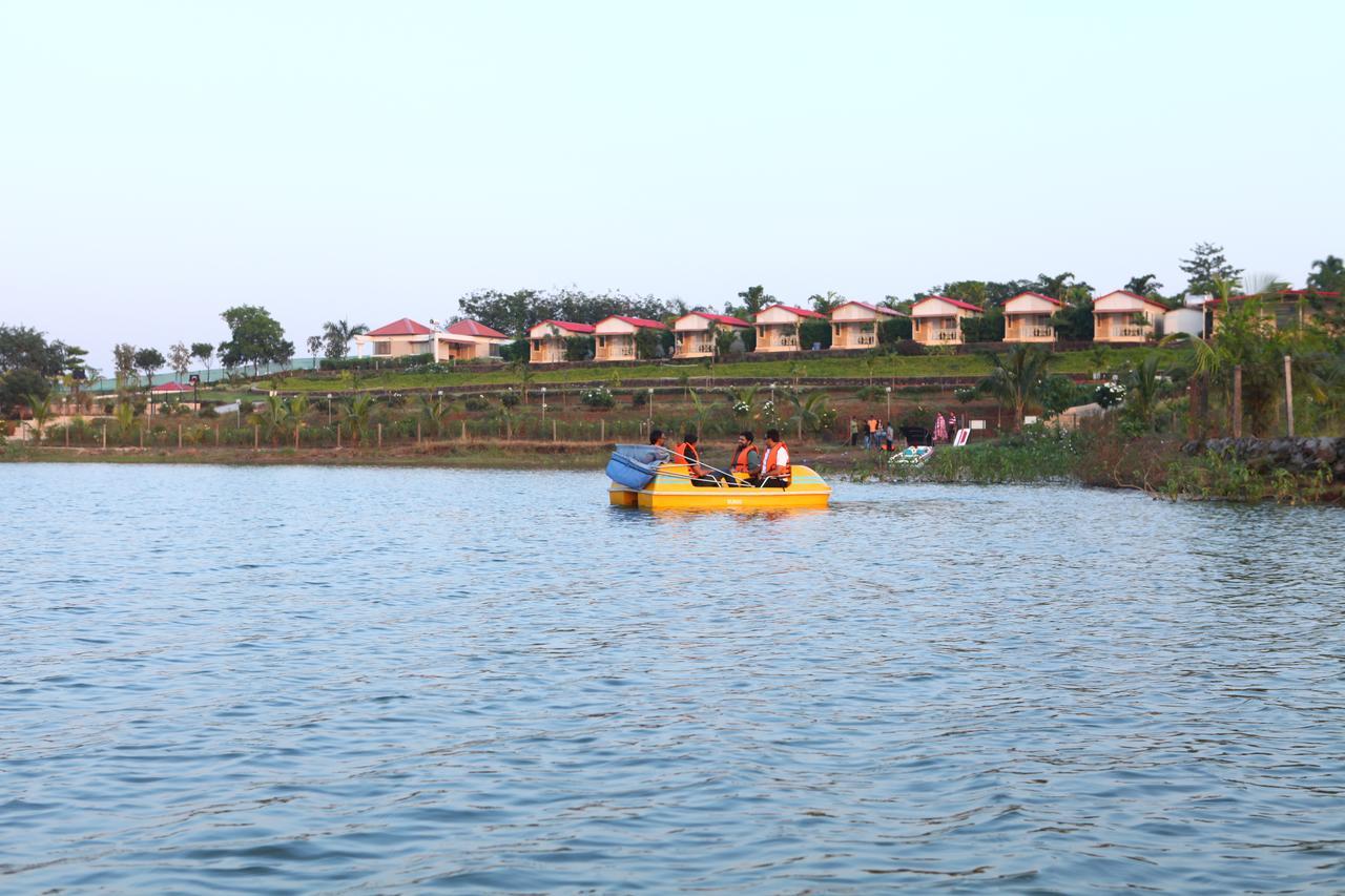 Savana Lake Resort Nashik Exterior photo